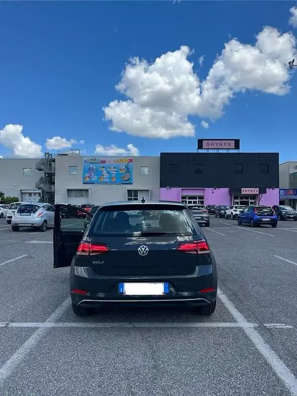 Usata VW Golf VII Business 116 CV (85 kW) 2019 Berlina