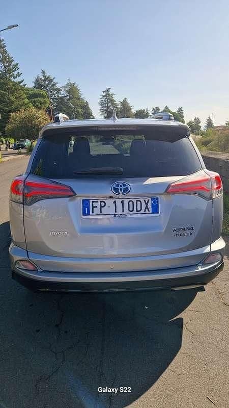 Usata Toyota RAV4 Hybrid 155 CV (114 kW) 2018 SUV