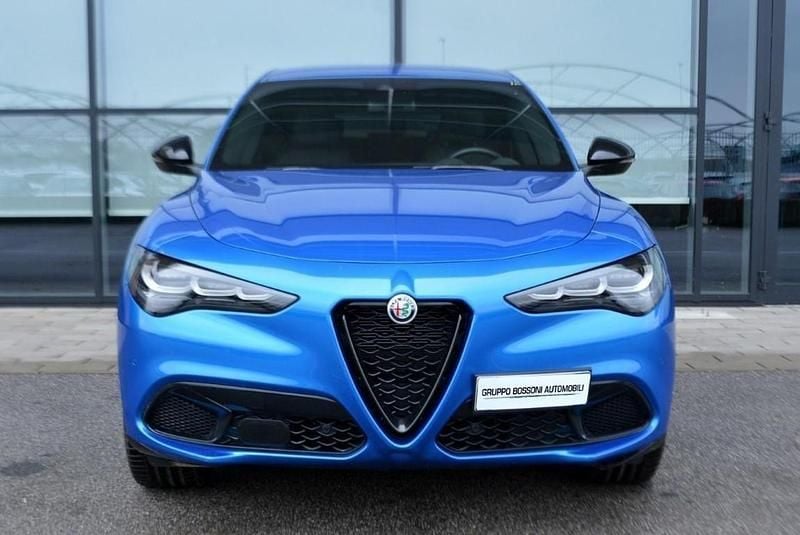 Usata Alfa Romeo Stelvio Veloce 209 CV (153 kW) 2024 Blu SUV