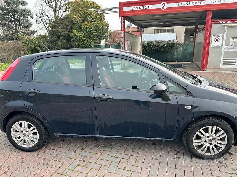 Usata Fiat Grande Punto 75 CV (55 kW) 2015 Utilitaria