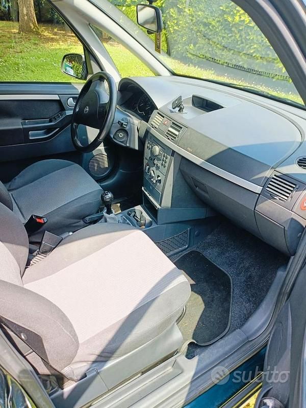 Usata Opel Meriva 90 CV (66 kW) 2005 Blu Monovolume