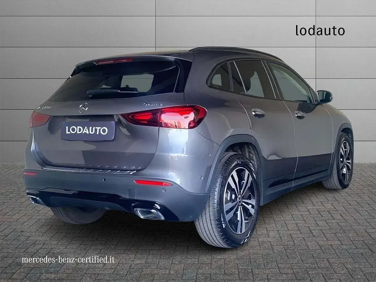 Usata Mercedes GLA200 Advanced Plus 150 CV (110 kW) 2025 Grigio SUV