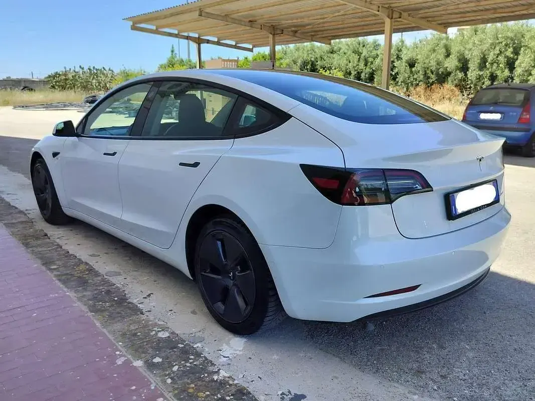 Usata Tesla Model 3 Long Range AWD 152 kW (208 CV) 2021 Bianco Berlina