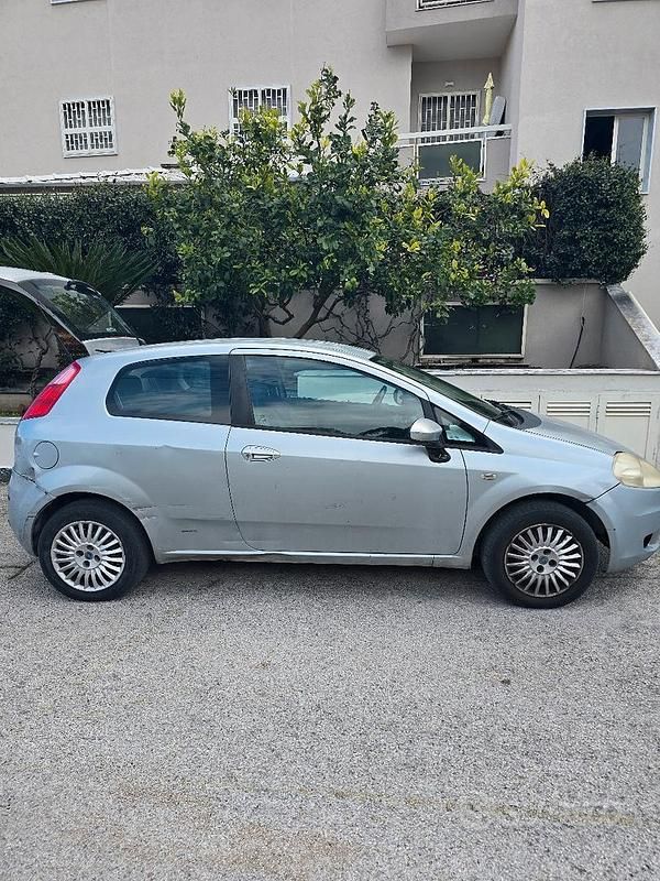 Usata Fiat Grande Punto 2007 Grigio Utilitaria