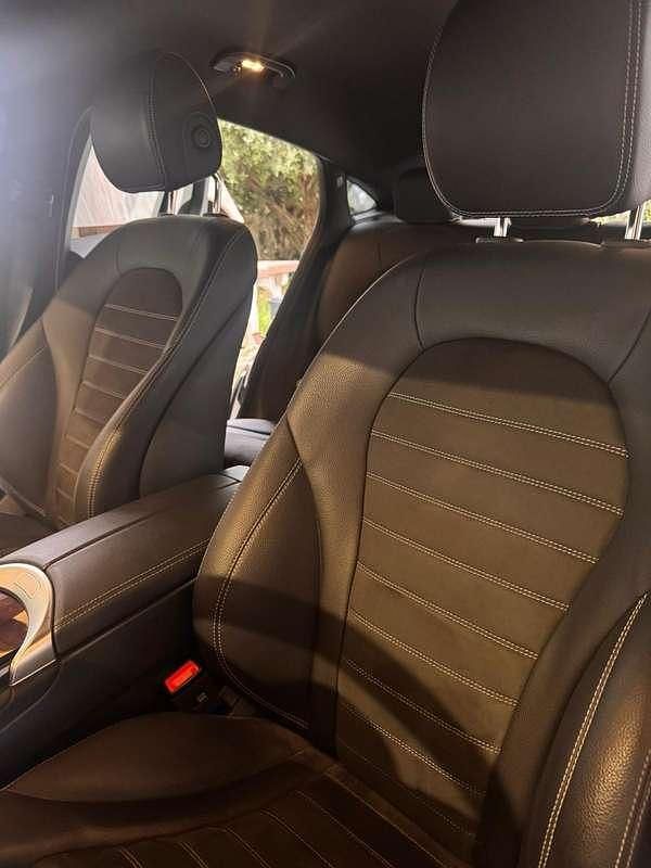 Usata Mercedes GLC220 Premium 194 CV (142 kW) 2023 Nero Coupé