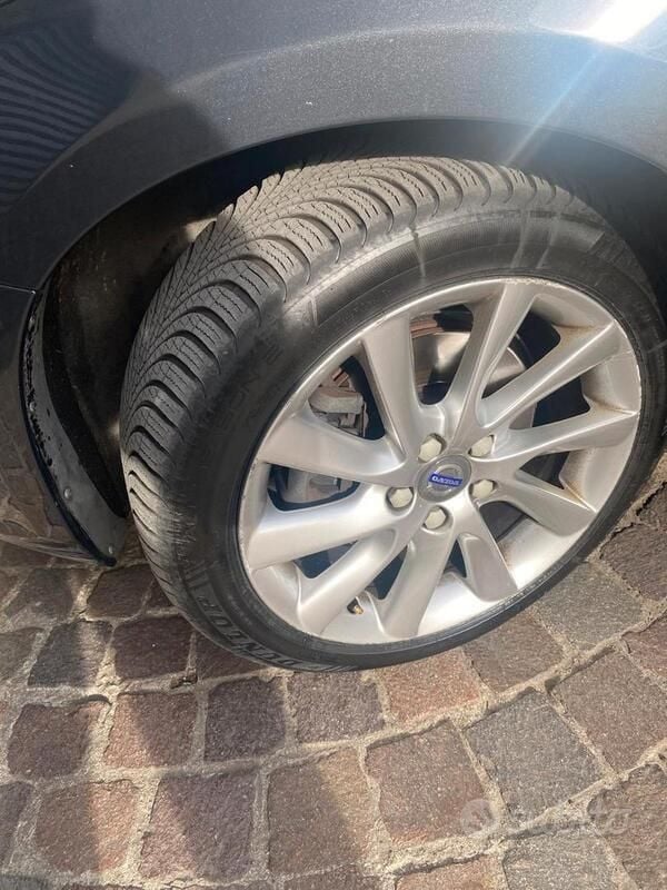 Usata Volvo V60 190 CV (139 kW) 2016 Station wagon