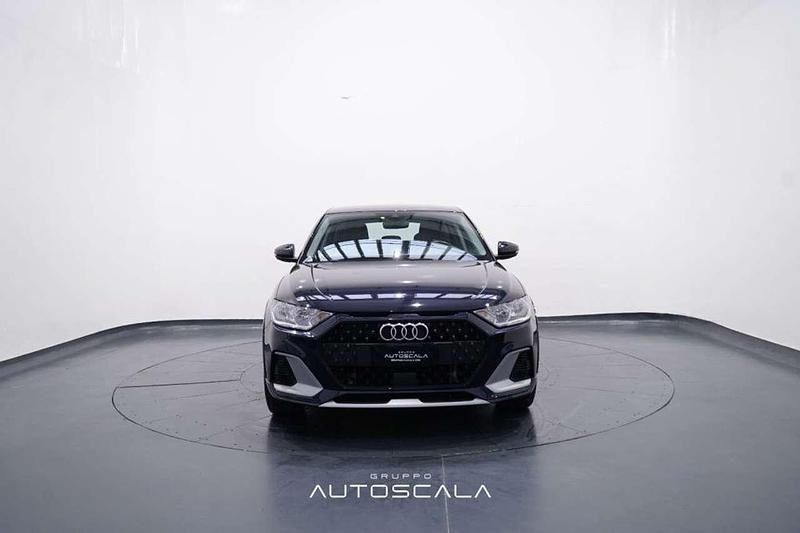 Usata Audi A1 110 CV (80 kW) 2022 Blu firmamento SUV