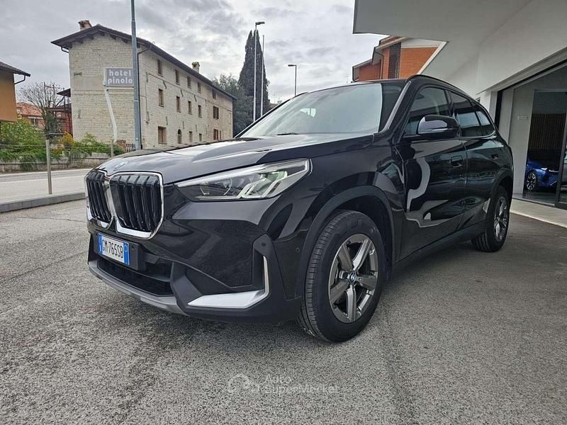 Usata BMW X1 150 CV (110 kW) 2023 Nero pastello SUV