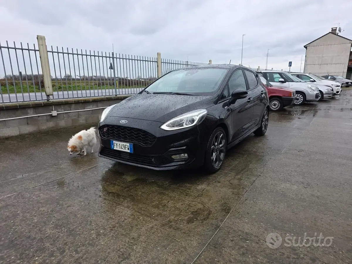 Usata Ford Fiesta ST-Line 86 CV (63 kW) 2019 Nero Utilitaria