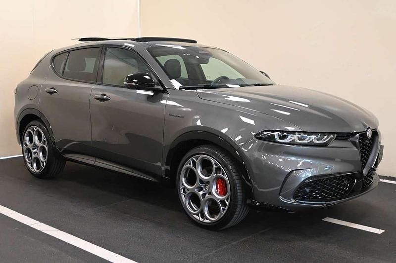Nero Nuova 2025 Alfa Romeo Tonale Veloce SUV | 37.900 € (Cara) - Immagine 1/4
