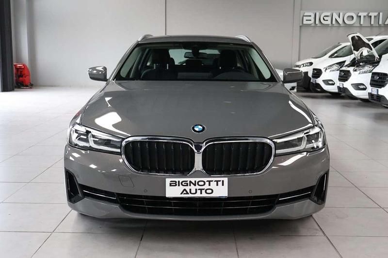 Usata BMW 530e Efficient Dynamics 184 CV (135 kW) 2021 Bernina grey Station wagon