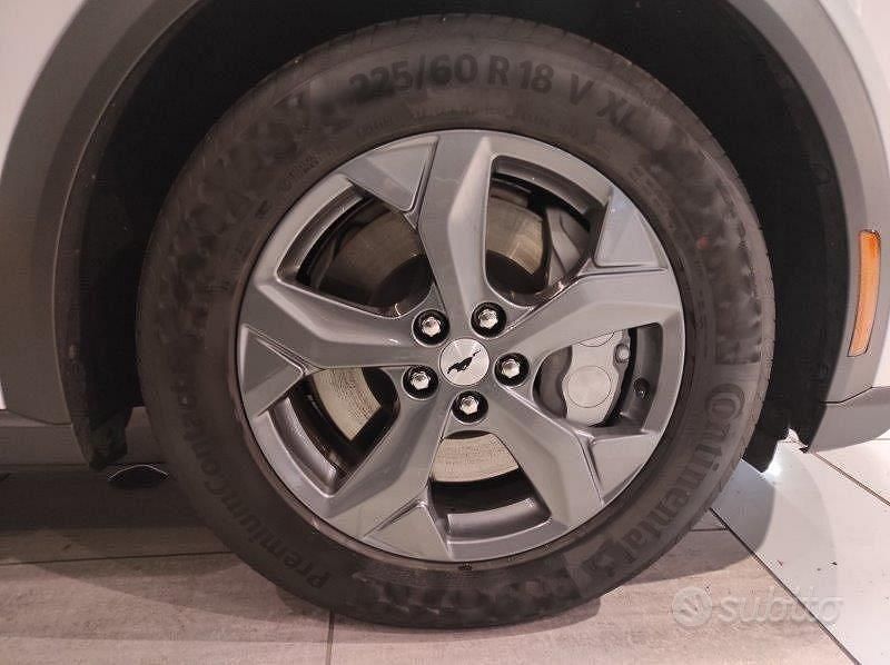 Usata Ford Mustang Mach-E Standard Range 100 kW (136 CV) 2023 Bianco SUV