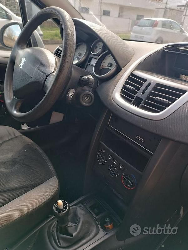 Usata Peugeot 207 70 CV (51 kW) 2006