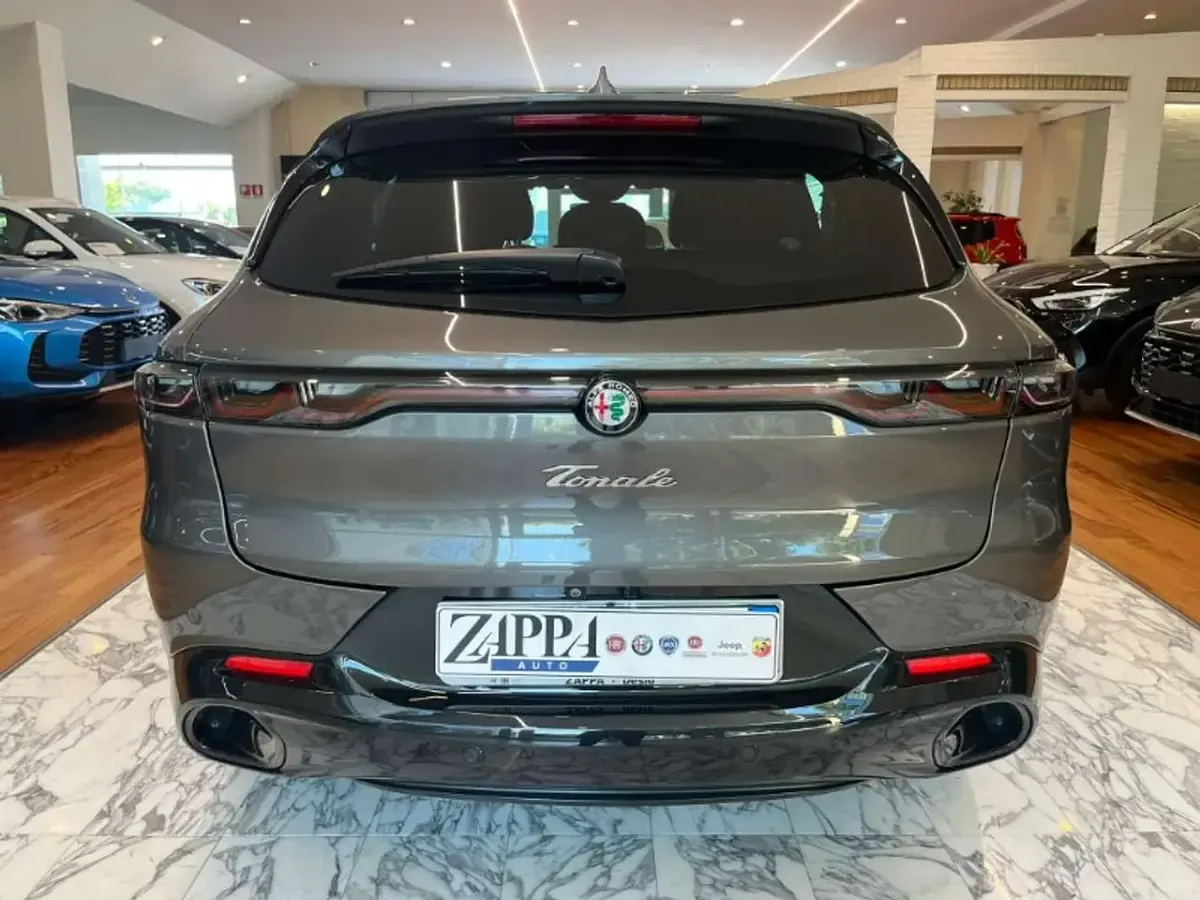 Usata Alfa Romeo Tonale Edizione Speciale 160 CV (117 kW) 2023 Grigio SUV