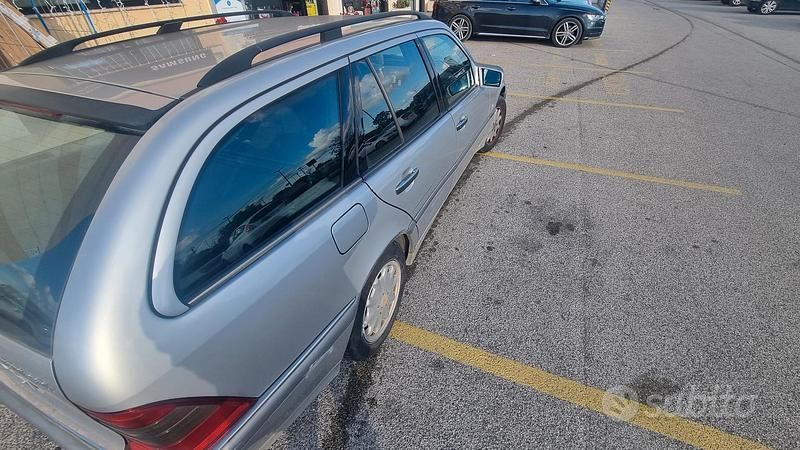 Usata Mercedes C250 2000 Grigio Station wagon