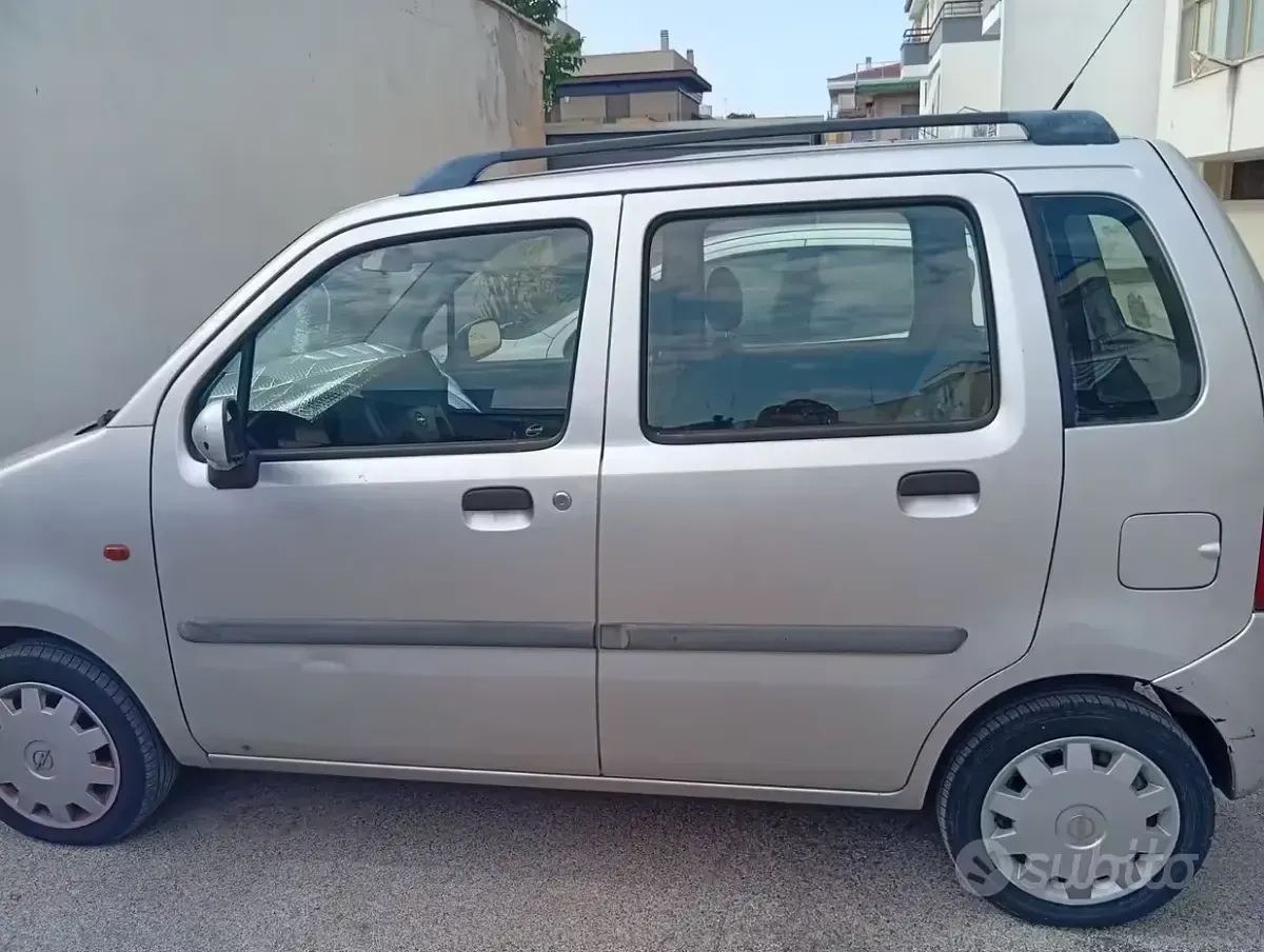 Usata Opel Agila 58 CV (42 kW) 2003 Monovolume