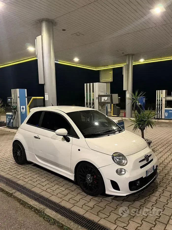 Usata Abarth 500 135 CV (99 kW) 2008 Bianco Utilitaria
