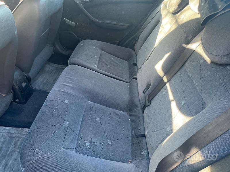 Usata Citroën Xsara 75 CV (55 kW) 2000 Verde Utilitaria