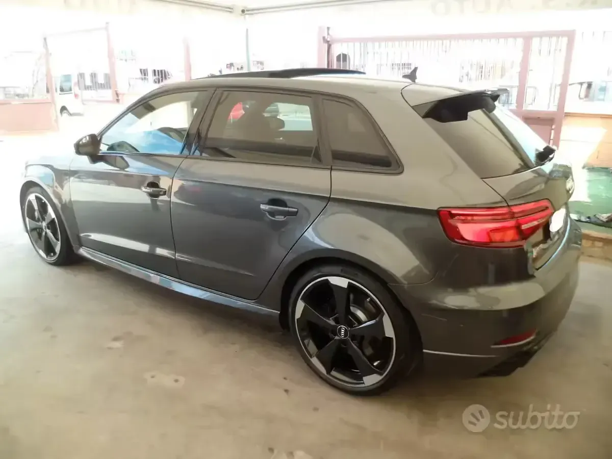Usata Audi RS3 Sport 400 CV (294 kW) 2019 Grigio Berlina