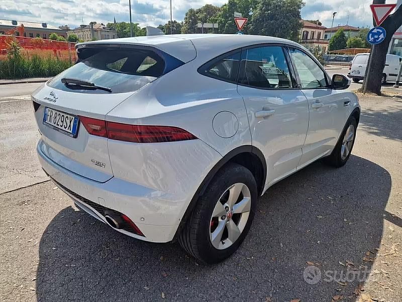 Usata Jaguar E-Pace R-Dynamic 150 CV (110 kW) 2018 Bianco SUV
