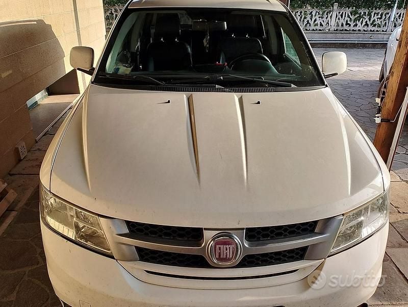 Usata Fiat Freemont 140 CV (102 kW) 2013 Bianco SUV