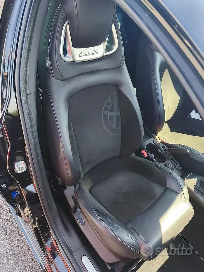 Usata Alfa Romeo Giulietta Quadrifoglio Verde 240 CV (176 kW) 2016 Nero Utilitaria