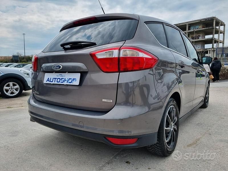 Usata Ford C-MAX Titanium 115 CV (84 kW) 2012 Grigio Monovolume