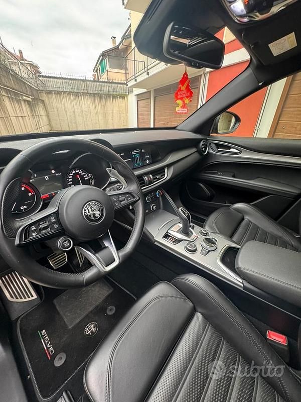 Usata Alfa Romeo Stelvio Veloce 210 CV (154 kW) 2020 Grigio SUV