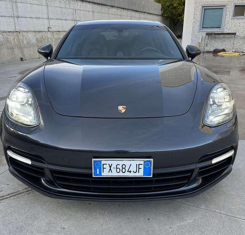 Usata Porsche Panamera S E-Hybrid Sport Turismo 468 CV (344 kW) 2019 Berlina