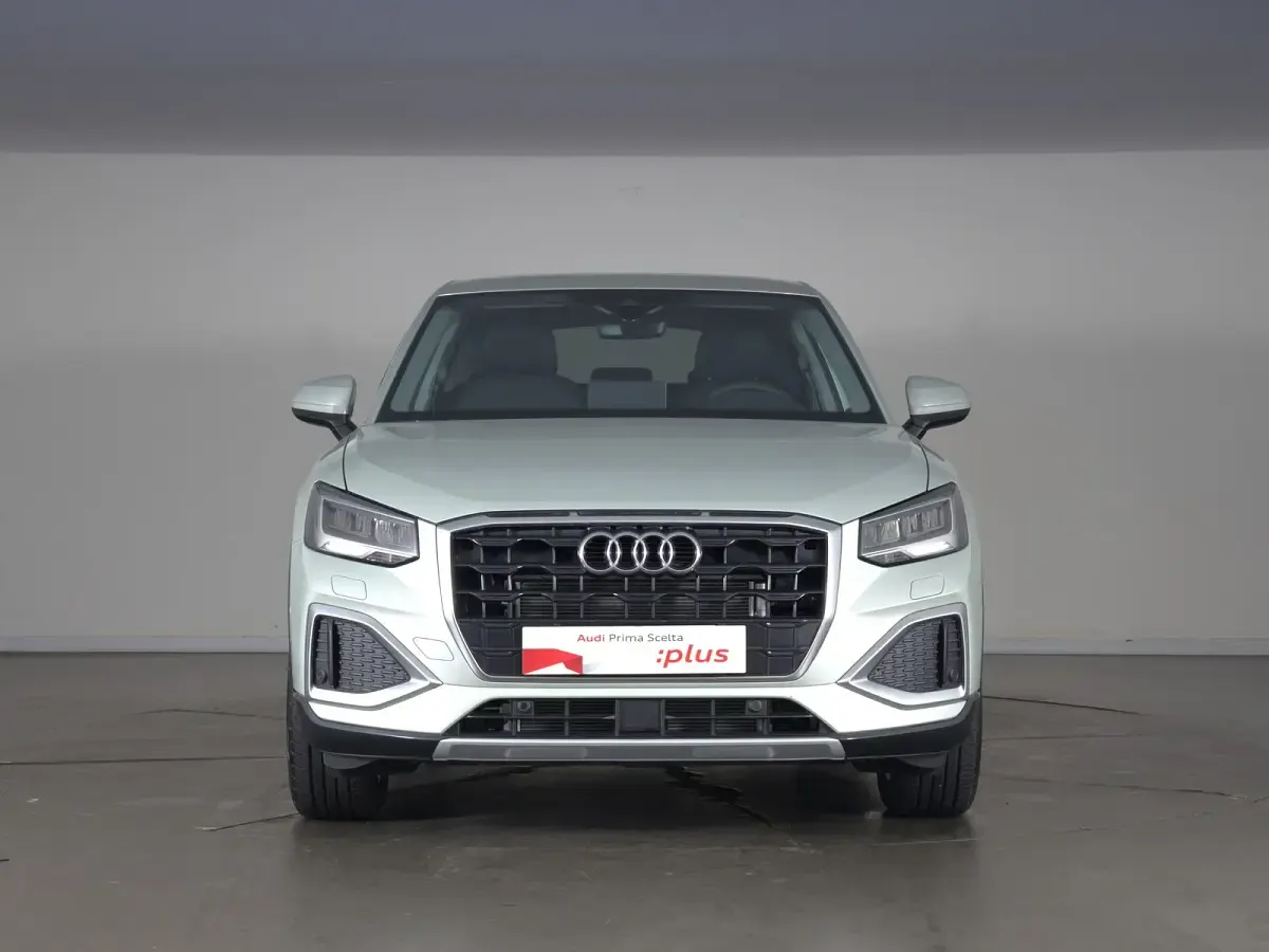 Nuova Audi Q2 Advanced Plus 150 CV (110 kW) 2026 Argento cavo metallizzato SUV