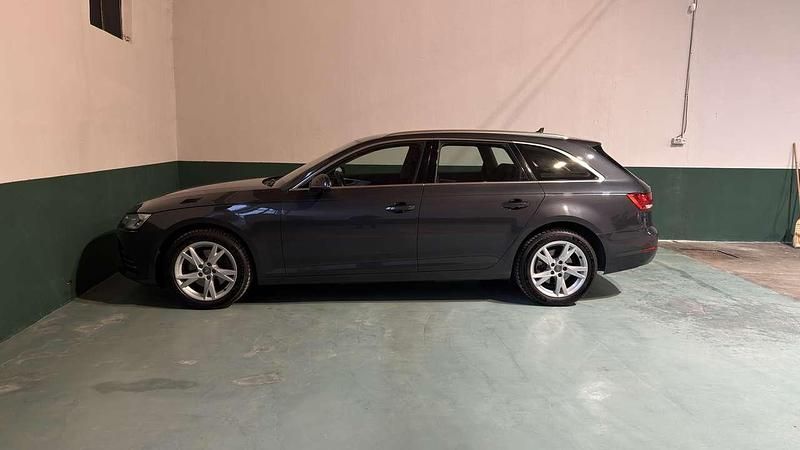 Usata Audi A4 Sport 150 CV (110 kW) 2018 Grigio platinum Station wagon