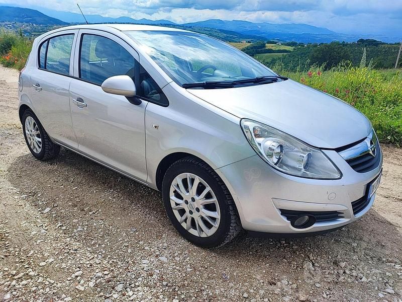 Usata Opel Corsa 2009 Utilitaria