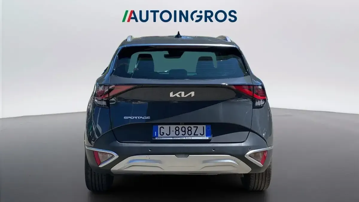 Usata Kia Sportage Style 136 CV (100 kW) 2022 Grigio SUV