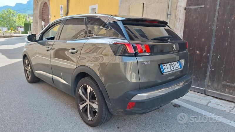 Usata Peugeot 3008 Allure 131 CV (96 kW) 2018 Grigio SUV