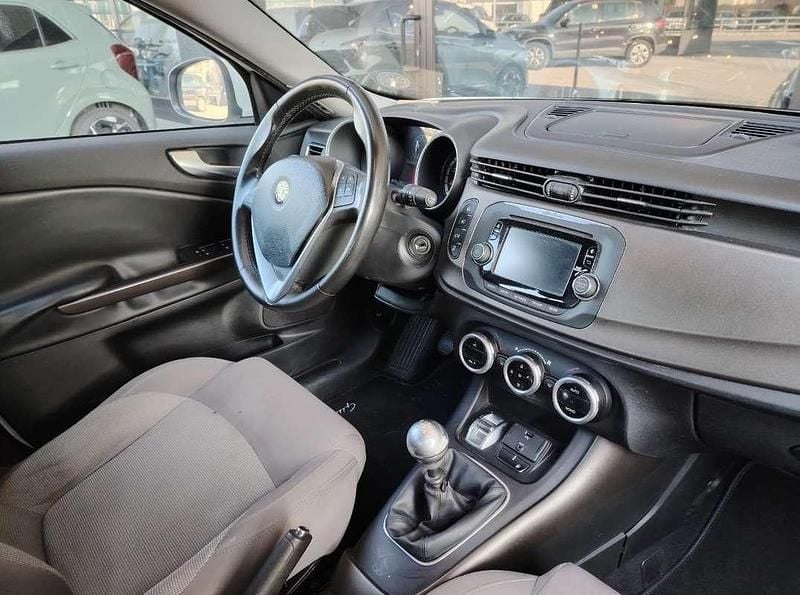 Usata Alfa Romeo Giulietta Sprint 120 CV (88 kW) 2014 Utilitaria
