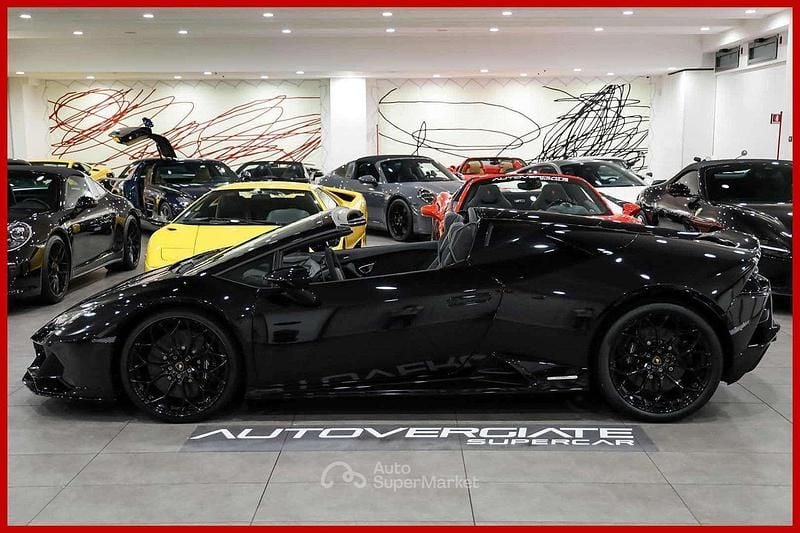 Usata Lamborghini Huracán 639 CV (469 kW) 2022 Nero Cabrio