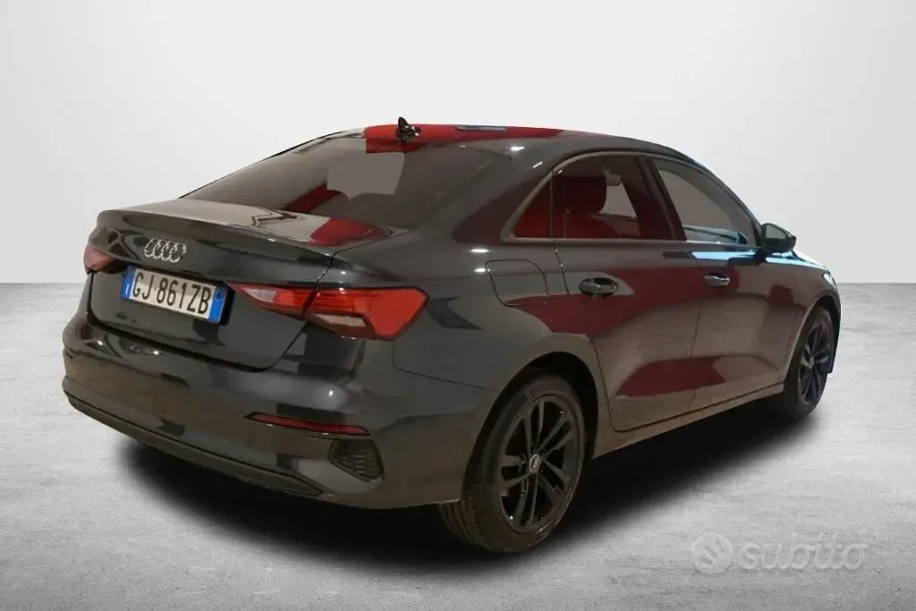 Usata Audi A3 Business 150 CV (110 kW) 2022 Grigio Berlina