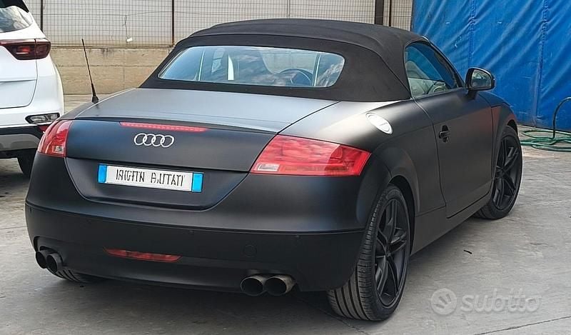 Usata Audi TT Roadster Ambiente 200 CV (147 kW) 2010 Nero Cabrio