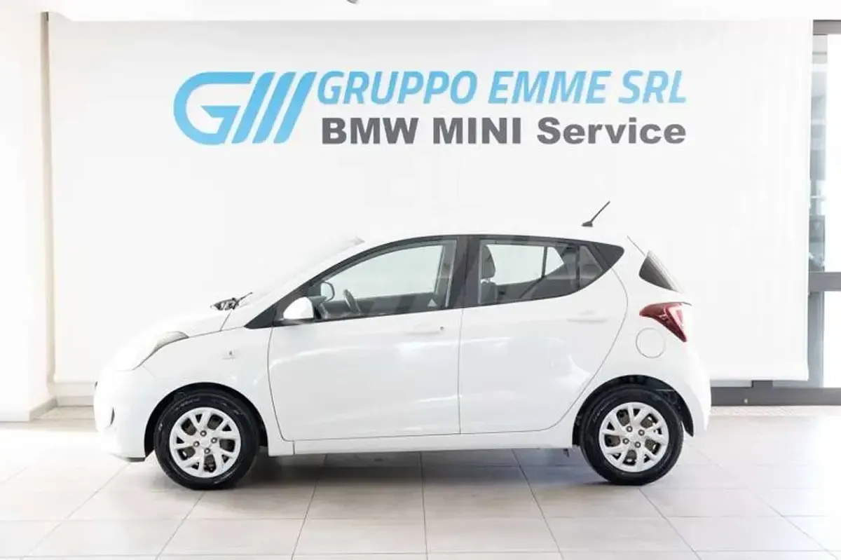 Usata Hyundai i10 67 CV (49 kW) 2017 Bianco Utilitaria