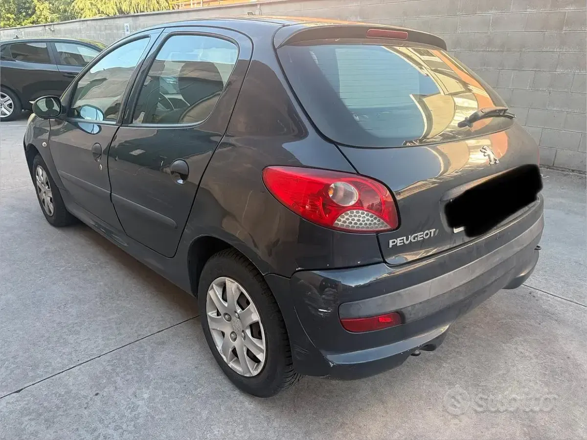Usata Peugeot 206+ 60 CV (44 kW) 2010 Grigio Utilitaria