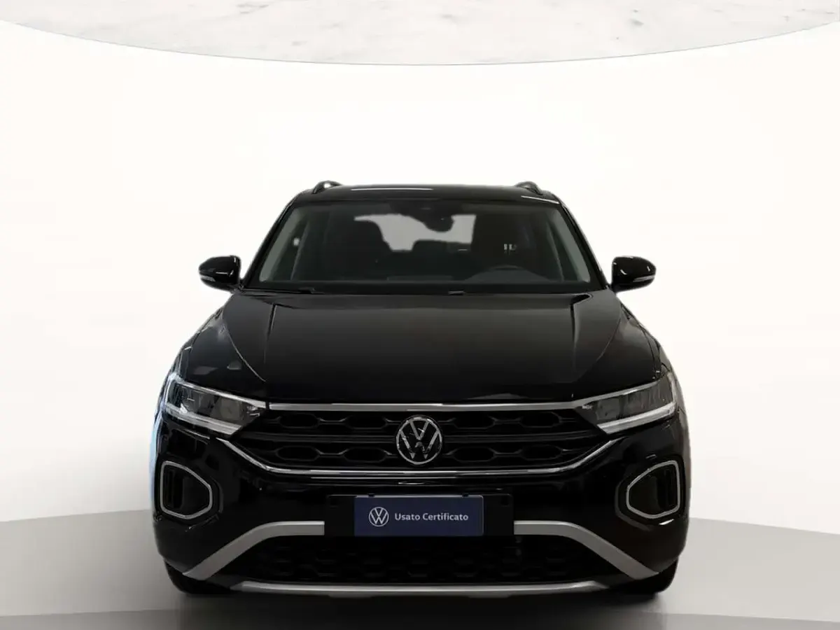 Usata VW T-Roc Life 150 CV (110 kW) 2025 Deep black perlato SUV