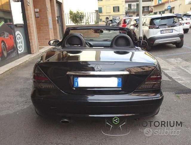 Usata Mercedes SLK200 163 CV (119 kW) 2004 Nero Cabrio
