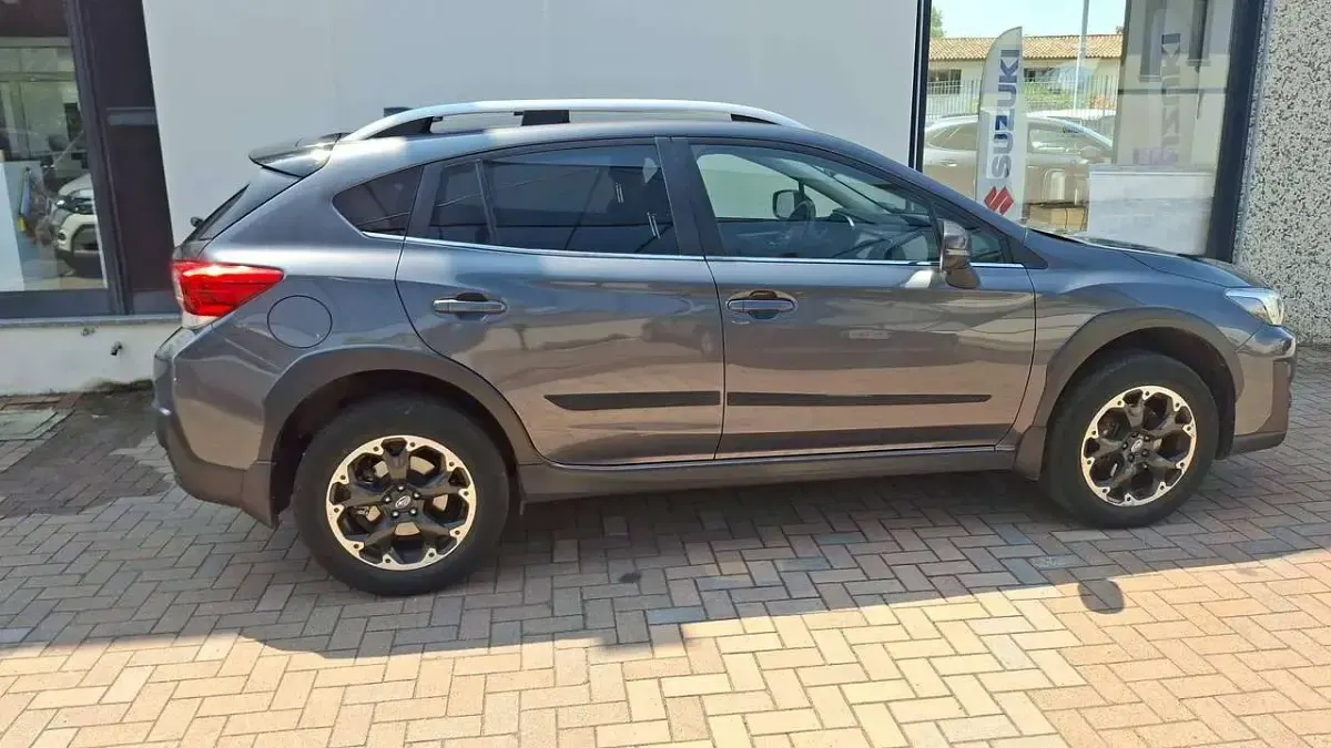 Usata Subaru XV 114 CV (83 kW) 2023 Grigio londra SUV