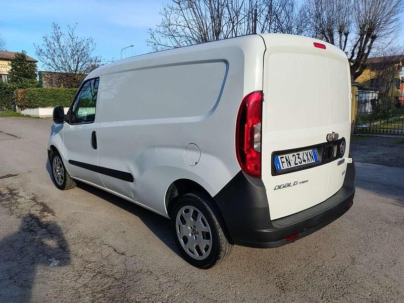 Usata Fiat Doblò 120 CV (88 kW) 2018 Bianco Monovolume