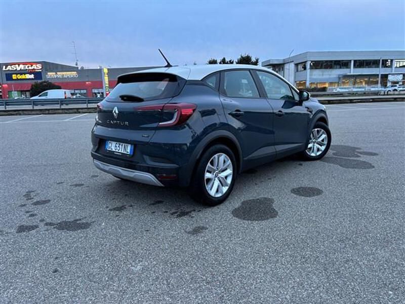 Usata Renault Captur Equilibre 145 CV (106 kW) 2023 Blu scuro SUV