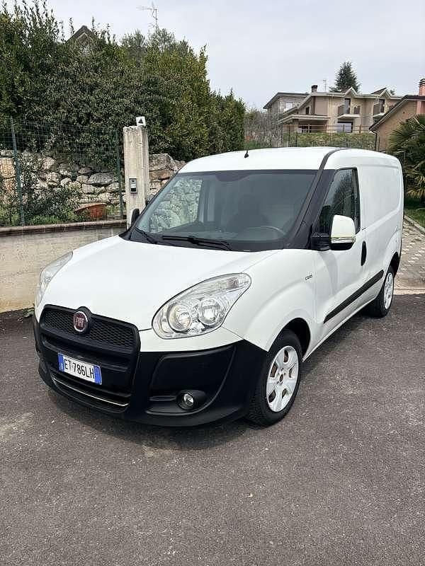 Usata Fiat Doblò 84 CV (61 kW) 2013 Monovolume