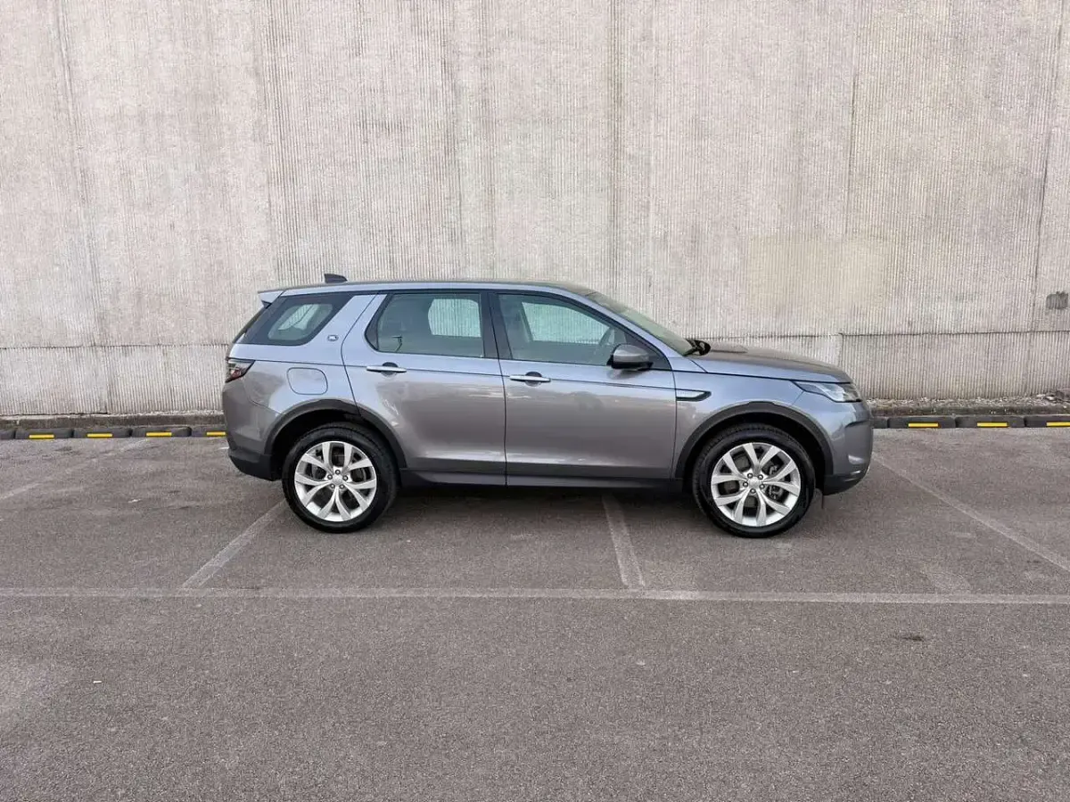 Usata Land Rover Discovery Sport SE 163 CV (119 kW) 2022 Eiger grey SUV