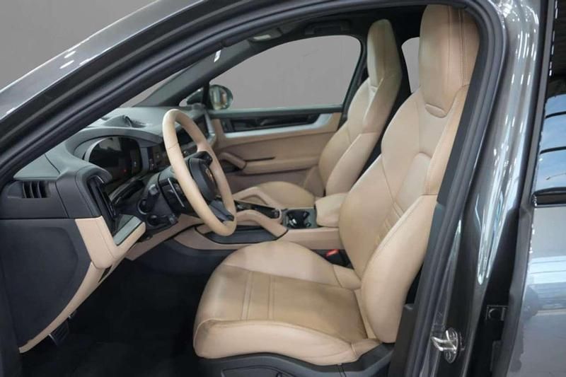 Gebraucht Porsche Cayenne 475 PS (349 kW) 2023 Grau SUV
