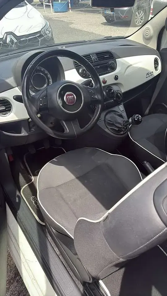 Usata Fiat 500 Lounge 75 CV (55 kW) 2011 Bianco Utilitaria