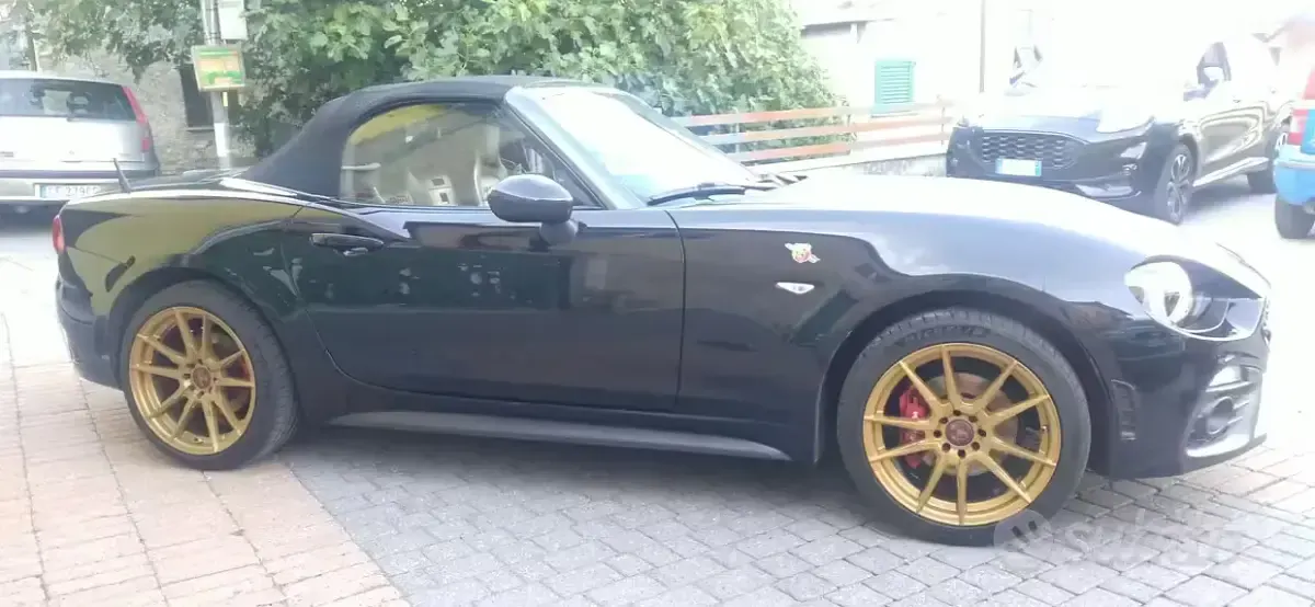 Usata Abarth 124 Spider 170 CV (125 kW) 2016 Nero Cabrio